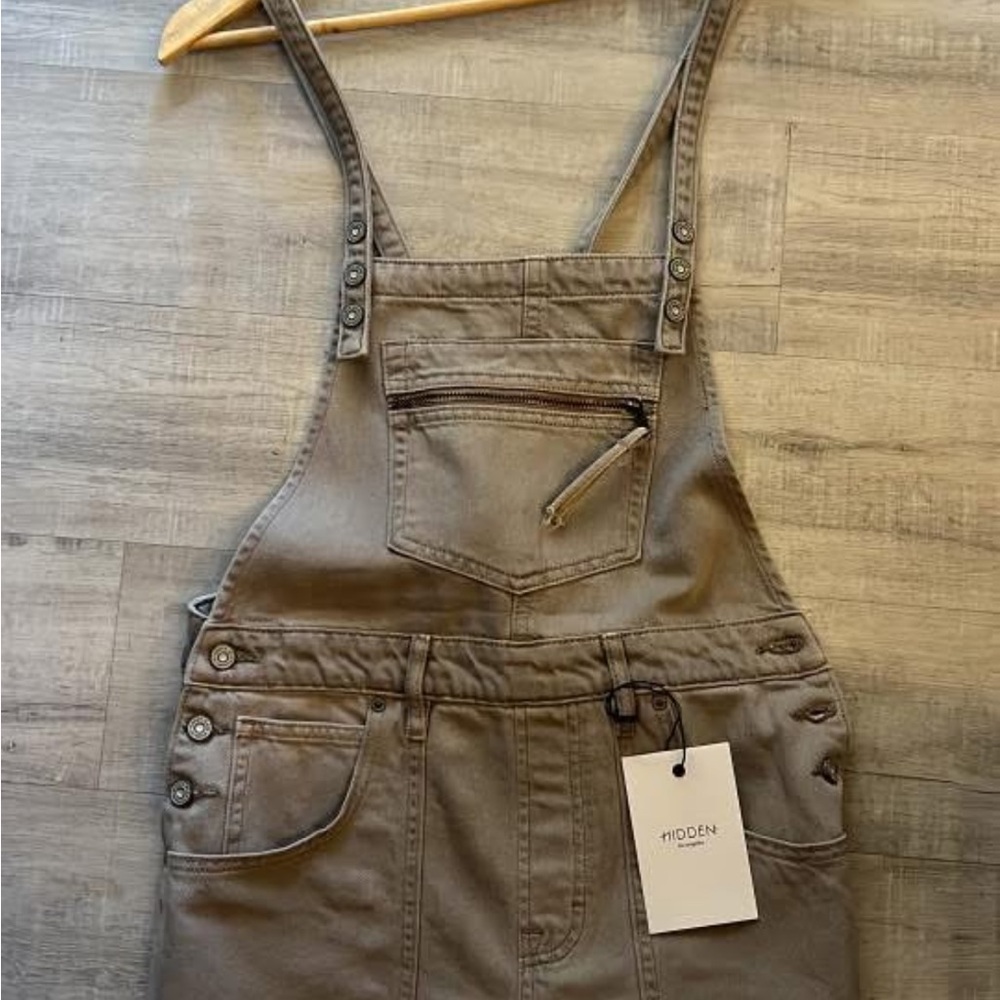 NWT Hidden Brown Denim short Overalls